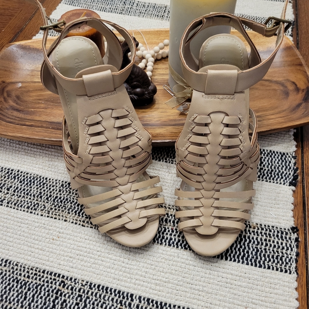 Stacked heeled shoes